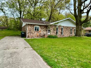 Main picture of 6822 Laurel Ave