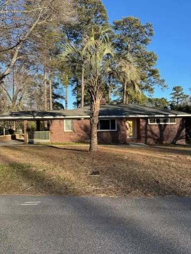 Main picture of 1212 Deerwood St