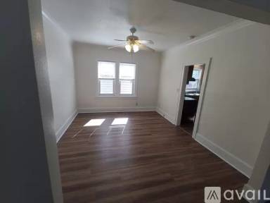 Main picture of 712 4th St NW