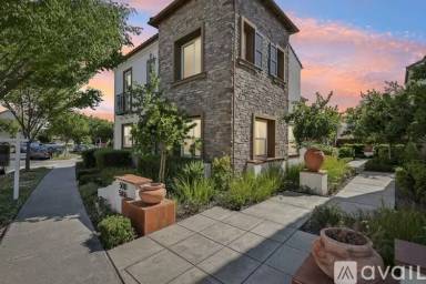 Main picture of 5010 Barrenstar Way