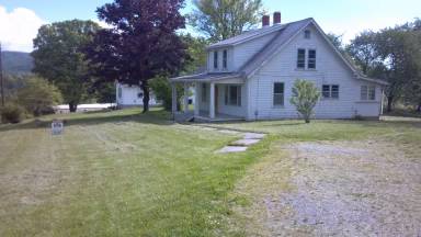 Main picture of Thaxton Road