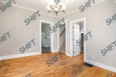 Main picture of 828 5th St NW