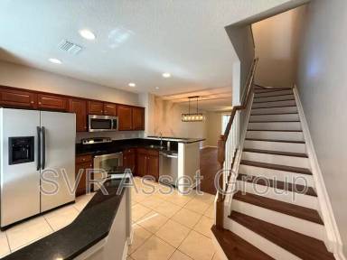 Main picture of 8103 Summer Gate Ct