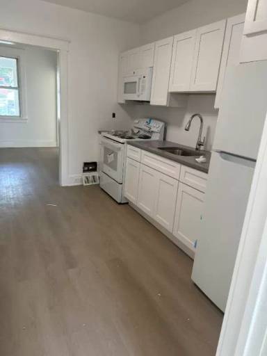 Main picture of 243 Ward Ave