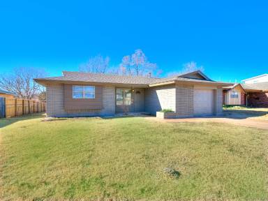 Main picture of 1323 N Nail Pkwy