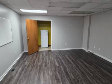 Main picture of 115 N Washington St