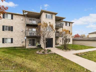Main picture of 10141 Sutton Dr