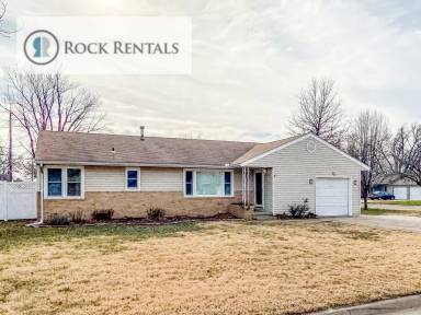 Main picture of 23 Harvest Ln