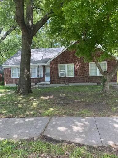 Main picture of 88 N Greer St