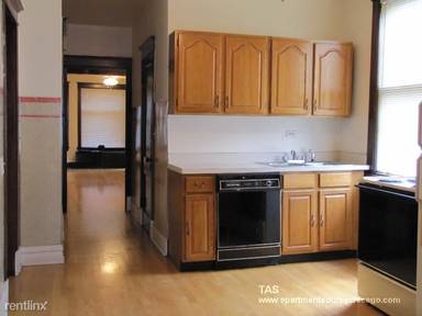 Main picture of 2822 N Albany Ave