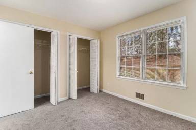Main picture of 1774 Hunting Creek Ln SE