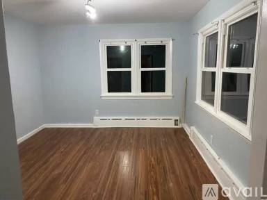 Main picture of 20 7th St