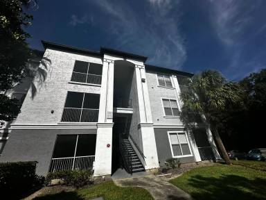 Main picture of 5803 Legacy Crescent Pl