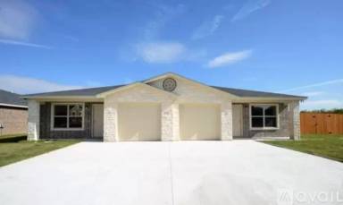 Main picture of 4400 Ivory Ln