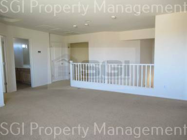 Main picture of 2036 W Quick Draw Way