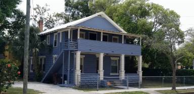 Main picture of 666 W Robinson St