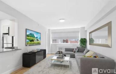 Main picture of 88 E End Ave