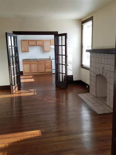 Main picture of 5162 Montgomery Rd