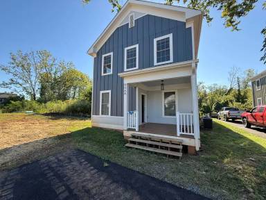 Main picture of 906 Nassau St