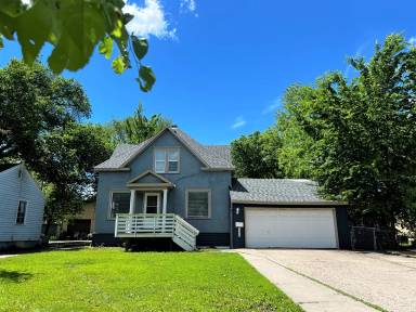 Main picture of 1326 10th St N