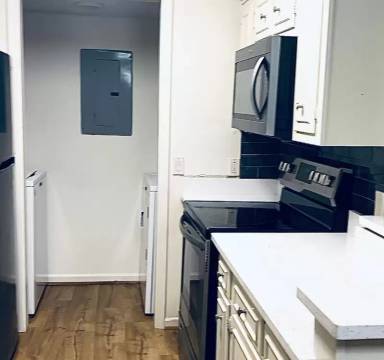 Main picture of 2905 Burch Ave