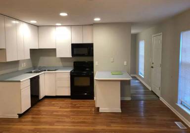 Main picture of 1504 Lincolnwood Dr