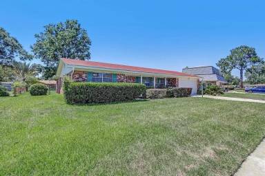 Main picture of 9136 Warwickshire Rd