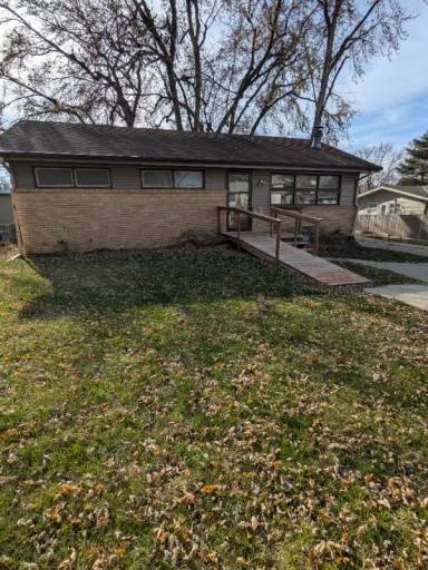 Main picture of 5609 Taylor St