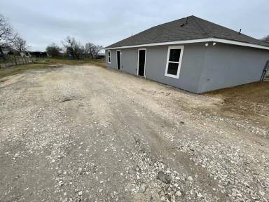 Main picture of 11195 Fowler Rd