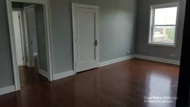 Main picture of 6930,6954,6971,6975 N Greenview Ave Apartments