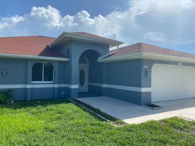 Main picture of 1214 SW 14th Ter