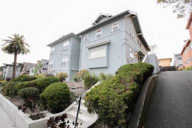 Main picture of 351 Palm Ave