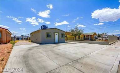 Main picture of 1037 Lawry Ave