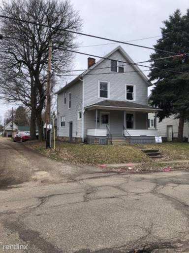 Main picture of 621 Walnut Rd SW