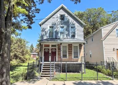 Main picture of 7927 S Parnell Ave