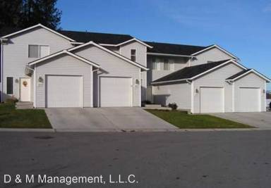 Main picture of 3215 17 19 21 Thicket Ln