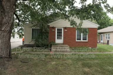 Main picture of 2932 Texas Ave S