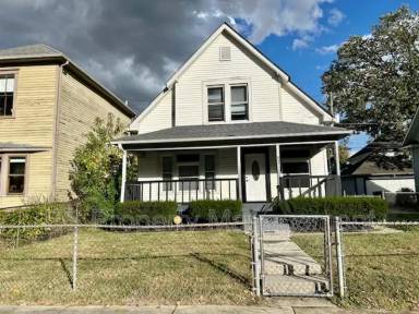 Main picture of 921 Tecumseh St