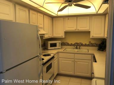 Main picture of 40 Club House Dr