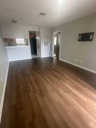 Main picture of 107 Cantal Dr