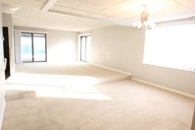 Main picture of Wellington Square Apartments