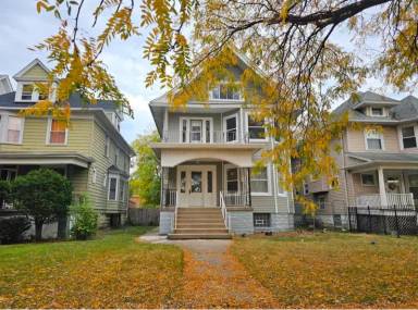 Main picture of 121 N Menard Ave