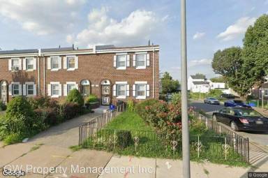 Main picture of 1717 Plum St