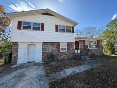 Main picture of 3922 Telstar Cir SW