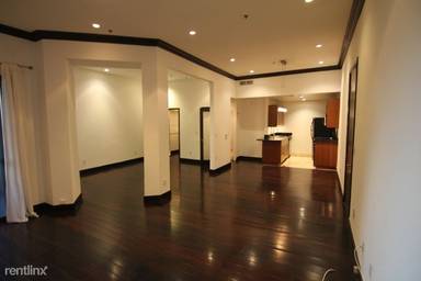 Main picture of 8811 Burton Way
