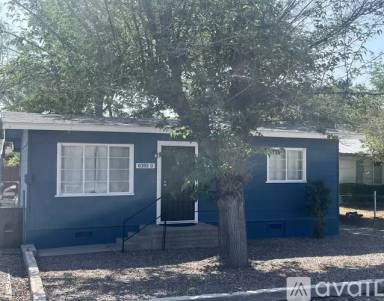 Main picture of 6393 S Russell Rd