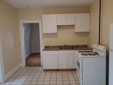Main picture of 20 Woodland St