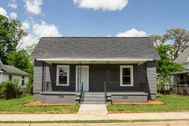 Main picture of 21 Webb St