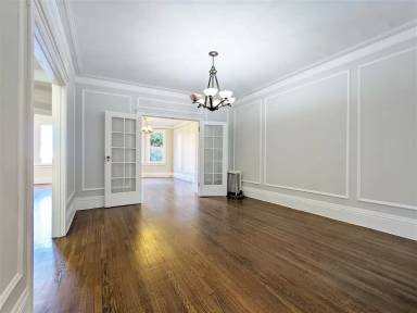 Main picture of 2030 Franklin St