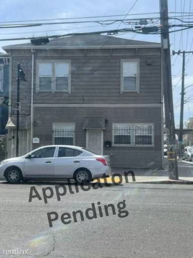Main picture of 1695 8th St